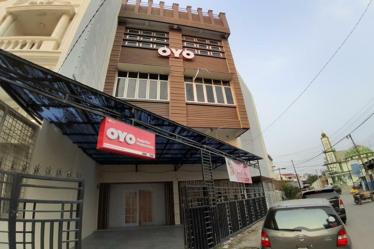 Oyo 1053 Angelyn Home Stay Medan Kültér fotó
