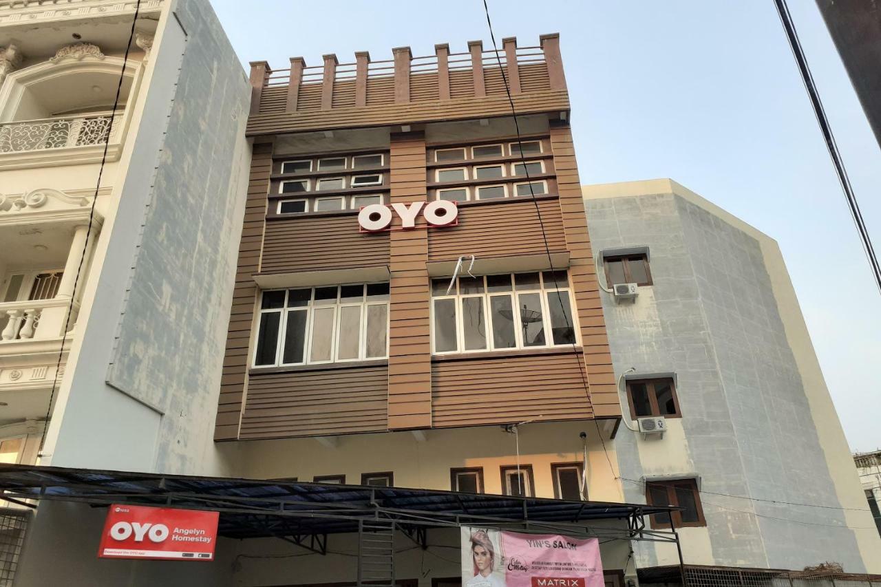 Oyo 1053 Angelyn Home Stay Medan Kültér fotó