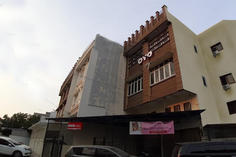 Oyo 1053 Angelyn Home Stay Medan Kültér fotó